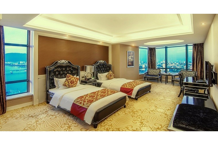 2 Bedrooms Suite Apartment